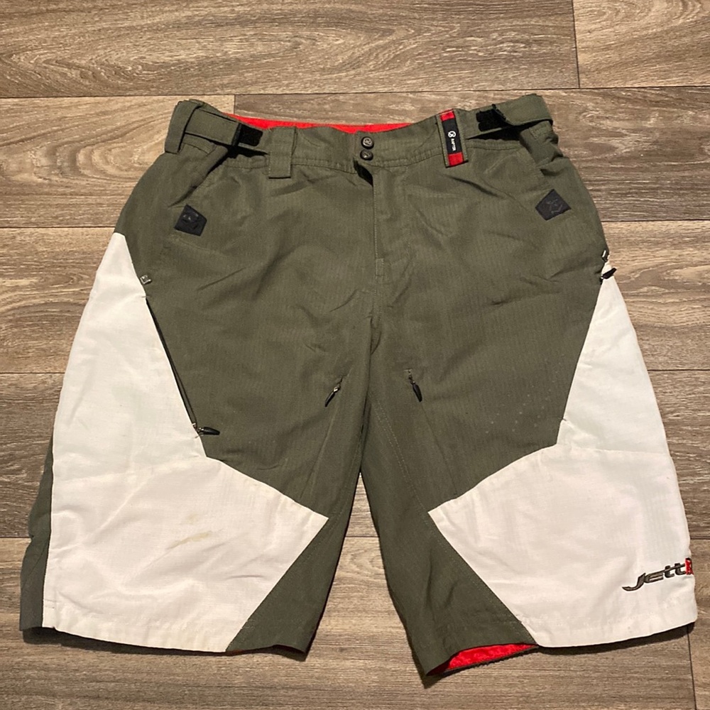 Jett MTB, BMX, mountain bike shorts size 34 adjustable with vents and pockets